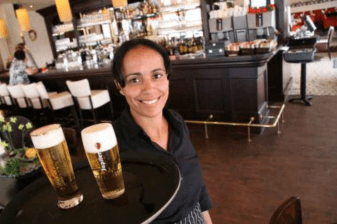 Grand café - restaurant Pieterman messing relingsysteem, Volendam